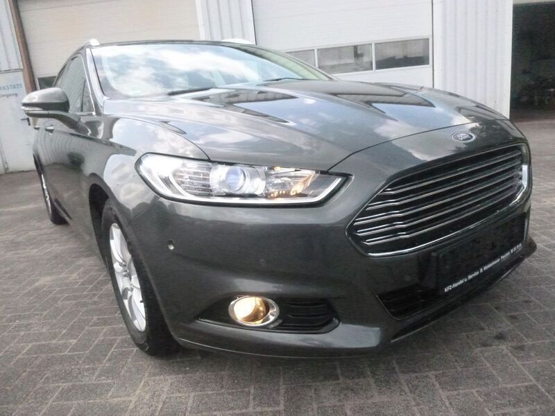 Gebraucht Ford Mondeo Titanium 116 PS (85 kW) 2015 Grau Limousine