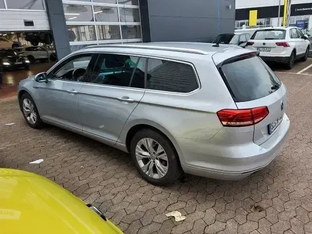 Gebraucht VW Passat Comfortline 190 PS (139 kW) 2016 Andere Limousine