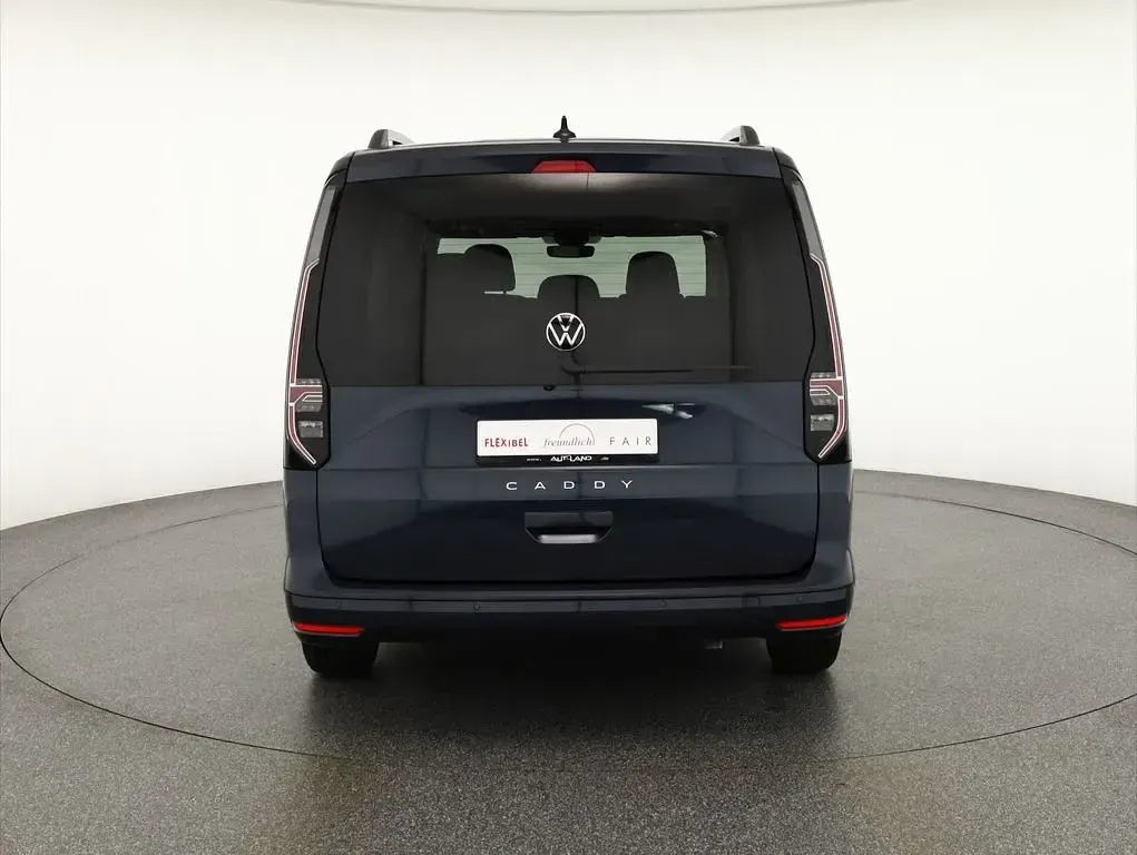 Neu VW Caddy Maxi 122 PS (89 kW) 2025 Blau Van / Kleinbus
