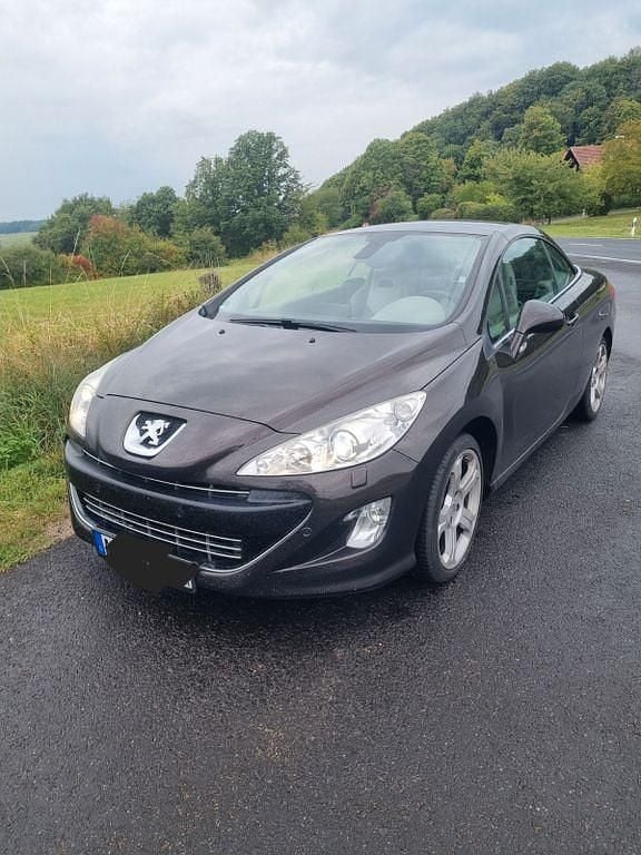 Braun Gebraucht 2009 Peugeot 308 CC Platinum Cabrio | 3.998 € (Fairer Preis) - Bild 1/4