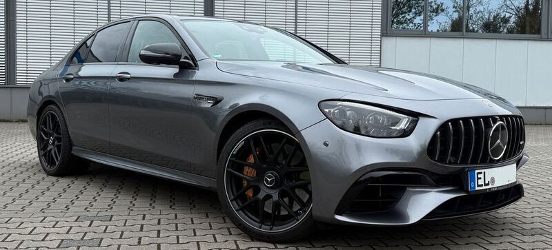 Grau Gebraucht 2021 Mercedes E63S AMG AMG Limousine | 89.900 € (Teuer) - Bild 1/4