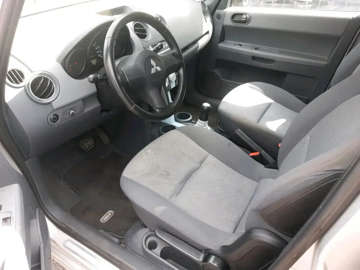 Gebraucht Mitsubishi Colt 96 PS (70 kW) 2007 Grau Kleinwagen