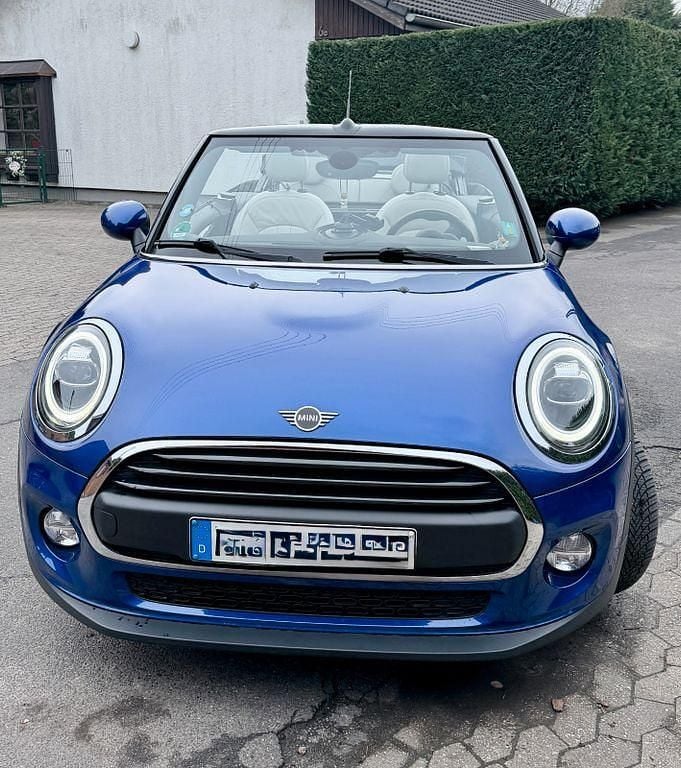 Gebraucht Mini One Cabriolet 102 PS (75 kW) 2019 Blau Cabrio