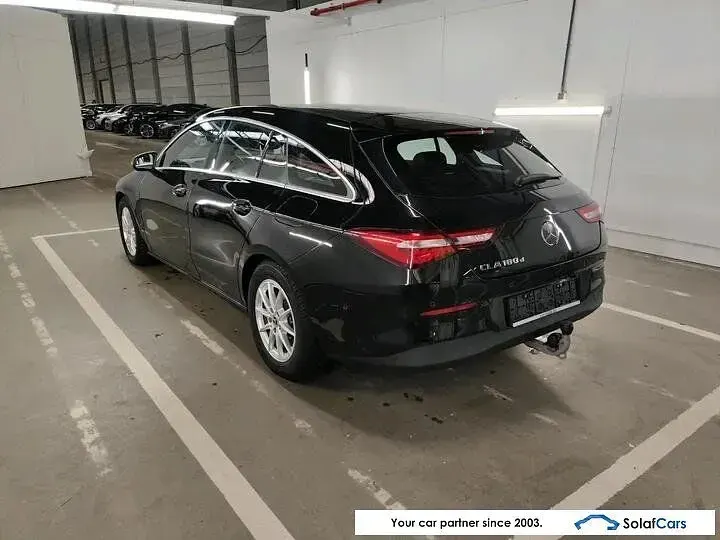 Gebraucht Mercedes CLA180 116 PS (85 kW) 2022 Schwarz Coupé