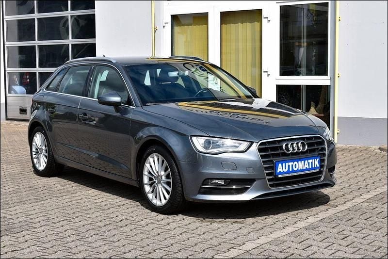 Gebraucht Audi A3 Ambition 125 PS (91 kW) 2016 Grau Limousine