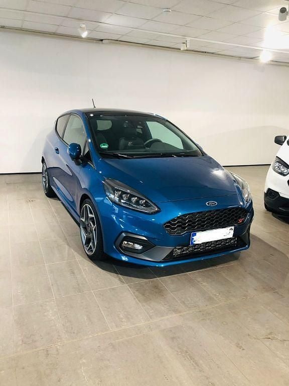 Blau Gebraucht 2020 Ford Fiesta ST Kleinwagen | 16.700 € (Fairer Preis) - Bild 1/4
