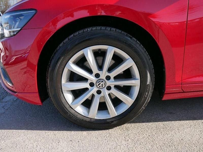 Gebraucht VW Passat Business 150 PS (110 kW) 2021 Tornado red Kombi