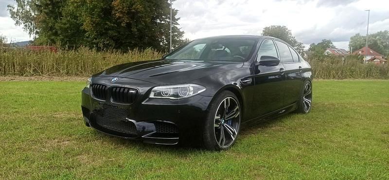 Schwarz Gebraucht 2014 BMW M5 Competition Edition Limousine | 33.900 € (Guter Preis) - Bild 1/4