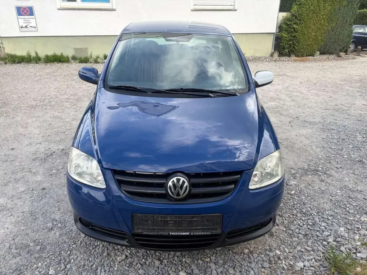 Gebraucht VW Fox Basis 54 PS (39 kW) 2006 Blau Kleinwagen