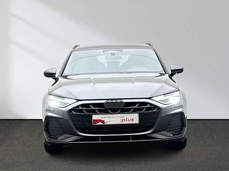 Neu Audi A3 S-Line 150 PS (110 kW) 2026 Daytonagrau perleffekt Limousine