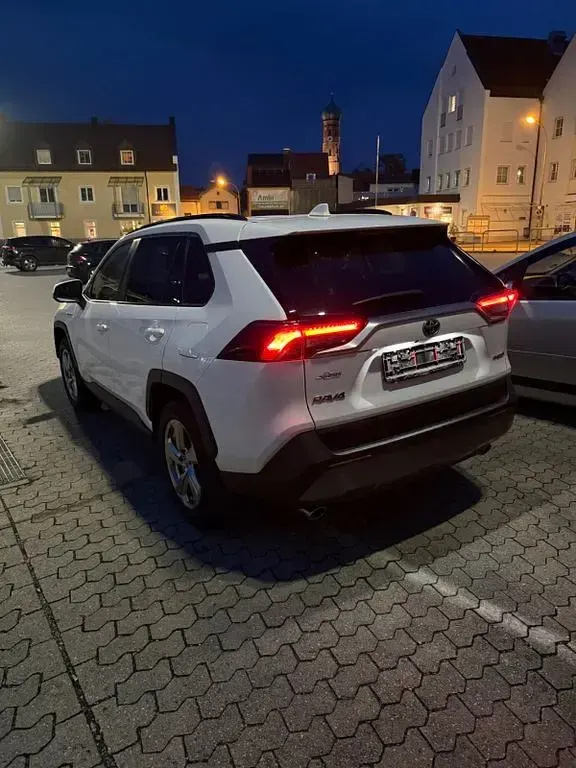 Gebraucht Toyota RAV4 Comfort 218 PS (160 kW) 2019 Weiß SUV