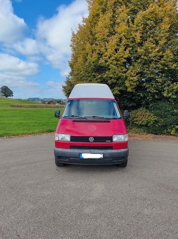 Rot Gebraucht 1996 VW T4 Van | 9.500 € (Etwas zu teuer) - Bild 1/4