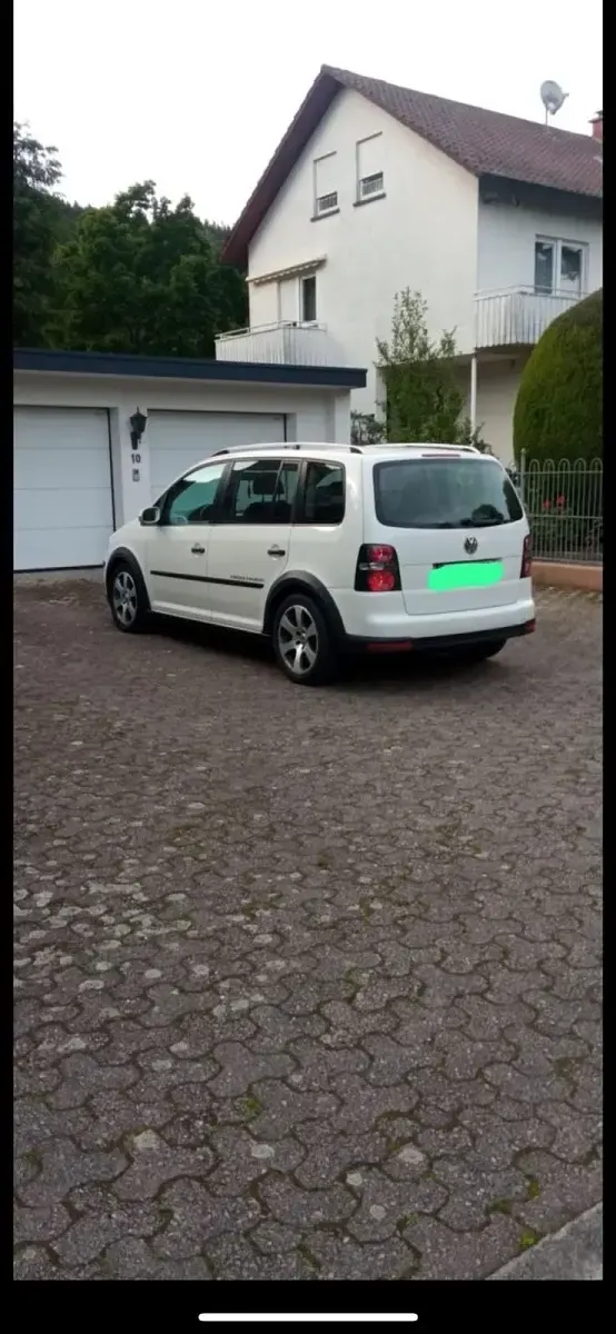 Gebraucht VW Touran Cross 140 PS (102 kW) 2008 Weiß Van / Kleinbus