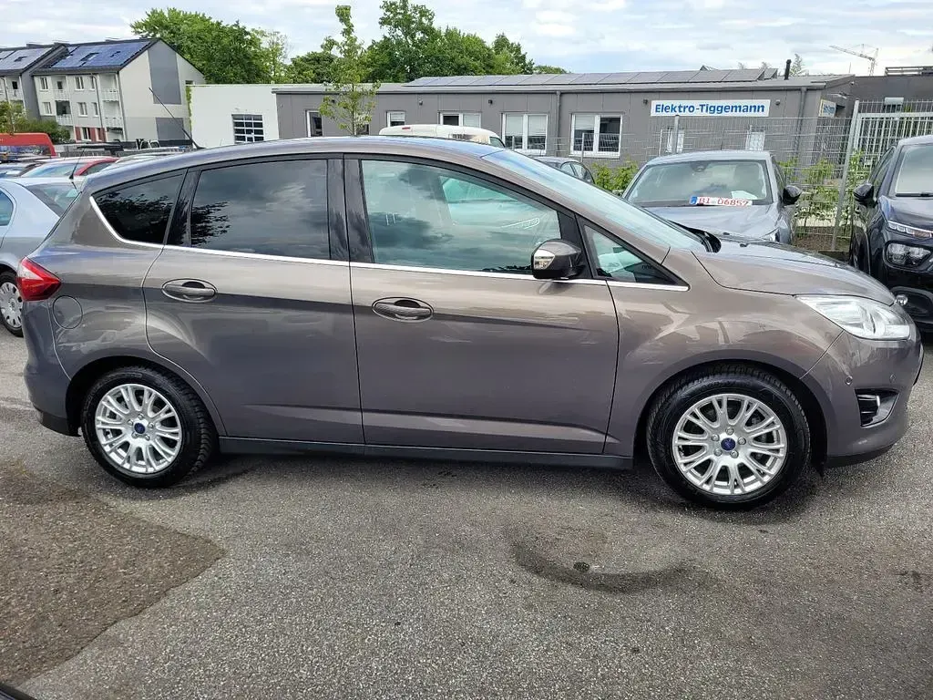 Gebraucht Ford C-MAX Titanium 125 PS (91 kW) 2012 Braun Van / Kleinbus