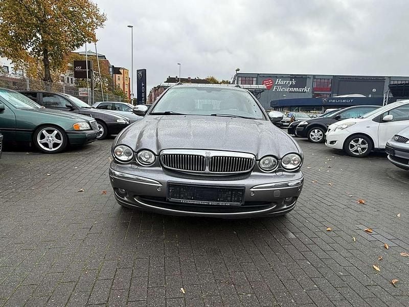 Grau Gebraucht 2007 Jaguar X-type Executive Kombi | 2.899 € (Teuer) - Bild 1/4