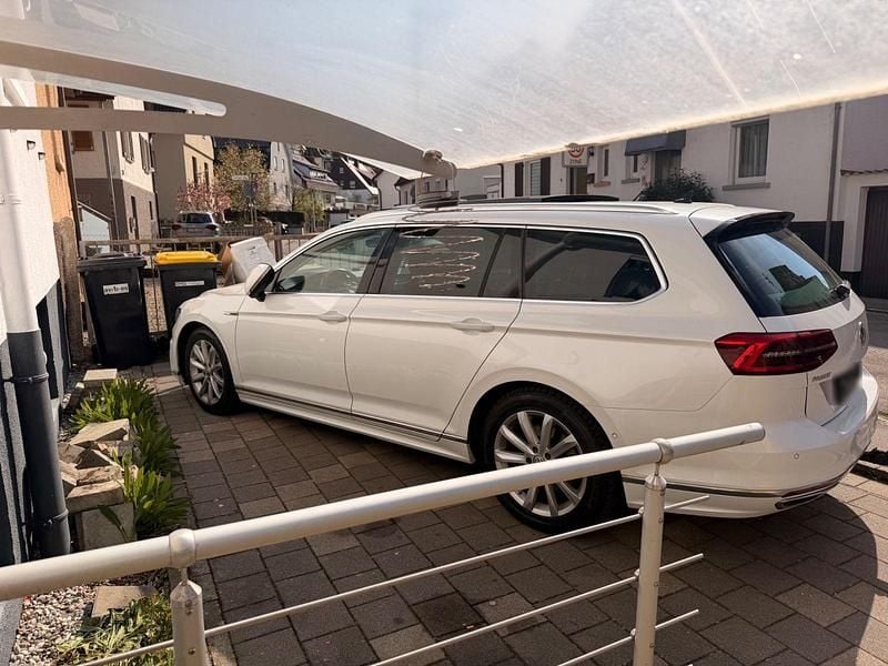 Gebraucht VW Passat Highline 239 PS (175 kW) 2017 Weiß Kombi