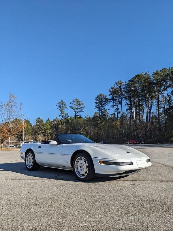 Weiß Gebraucht 1992 Chevrolet Corvette C4 LT Cabrio | 31.750 € - Bild 1/4