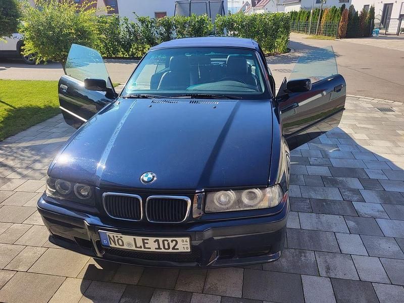 Blau Gebraucht 1999 BMW 318 Cabriolet Cabrio | 6.000 € (Guter Preis) - Bild 1/4