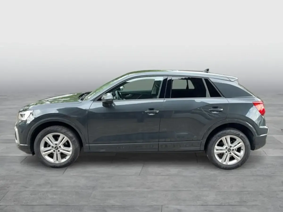 Gebraucht Audi Q2 Advanced 150 PS (110 kW) 2025 Grau SUV