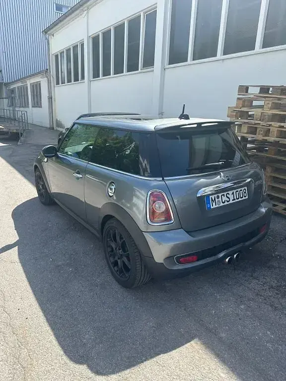 Używany Mini Cooper S 174 KM (127 kW) 2008 Szary Hatchback