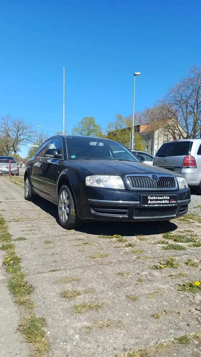 Second-hand Skoda Superb 140 CP (102 kW) 2008 Negru Berlinǎ