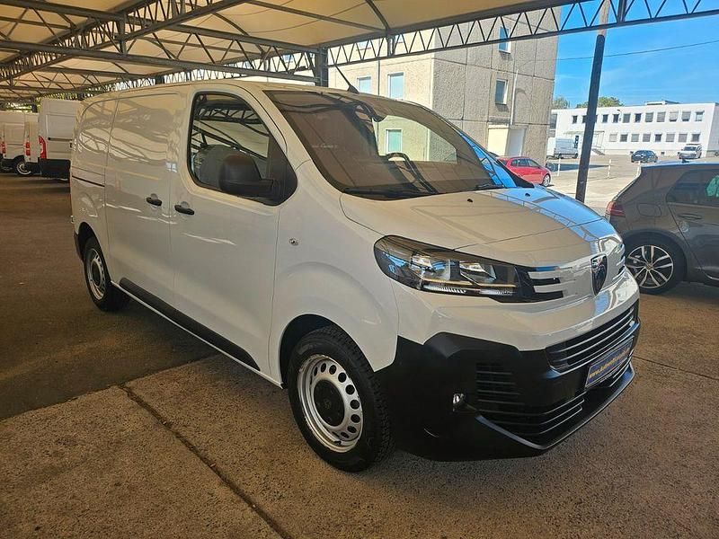 Gebraucht Peugeot Expert 177 PS (130 kW) 2024 Weiß Van