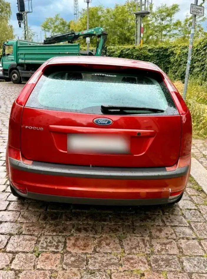 Gebraucht Ford Focus 116 PS (85 kW) 2007 Orange Limousine