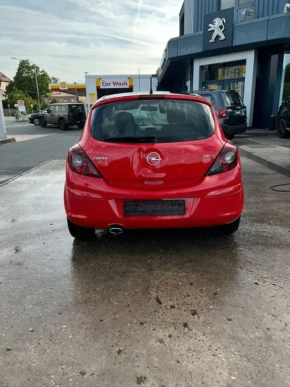 Gebraucht Opel Corsa 131 PS (96 kW) 2010 Rot Kleinwagen