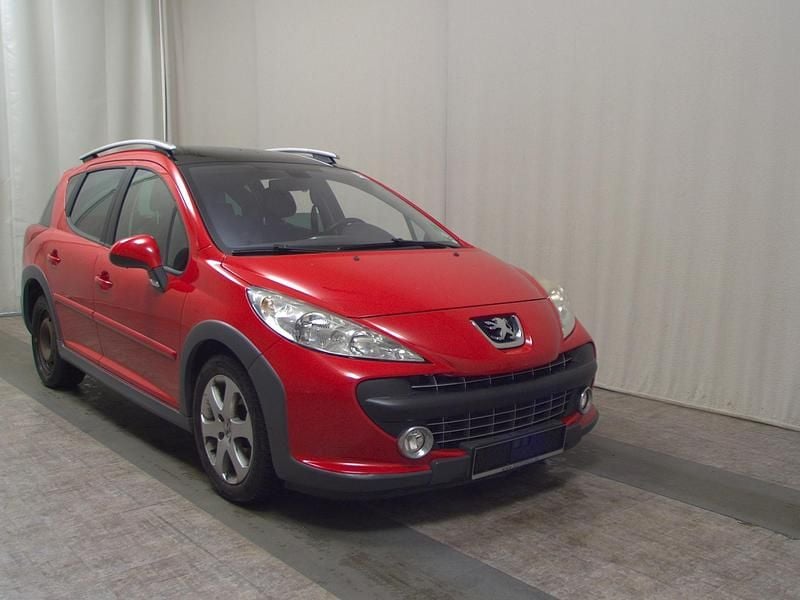Gebraucht Peugeot 207 109 PS (80 kW) 2009 Aden rot Limousine