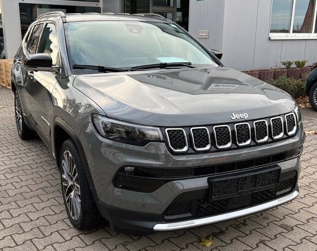 Grau Gebraucht 2021 Jeep Compass Limited SUV | 20.600 € (Fairer Preis) - Bild 1/4