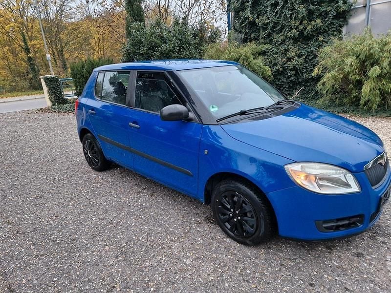 Blau Gebraucht 2009 Skoda Fabia Kleinwagen | 750 € (Superpreis) - Bild 1/4