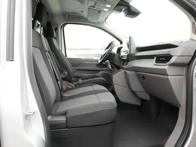Neu VW T7 150 PS (110 kW) 2026 Light grey metallic Van