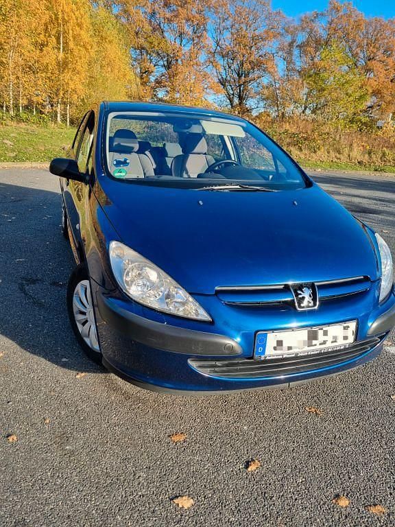 Blau Gebraucht 2003 Peugeot 307 Limousine | 1.490 € (Fairer Preis) - Bild 1/4