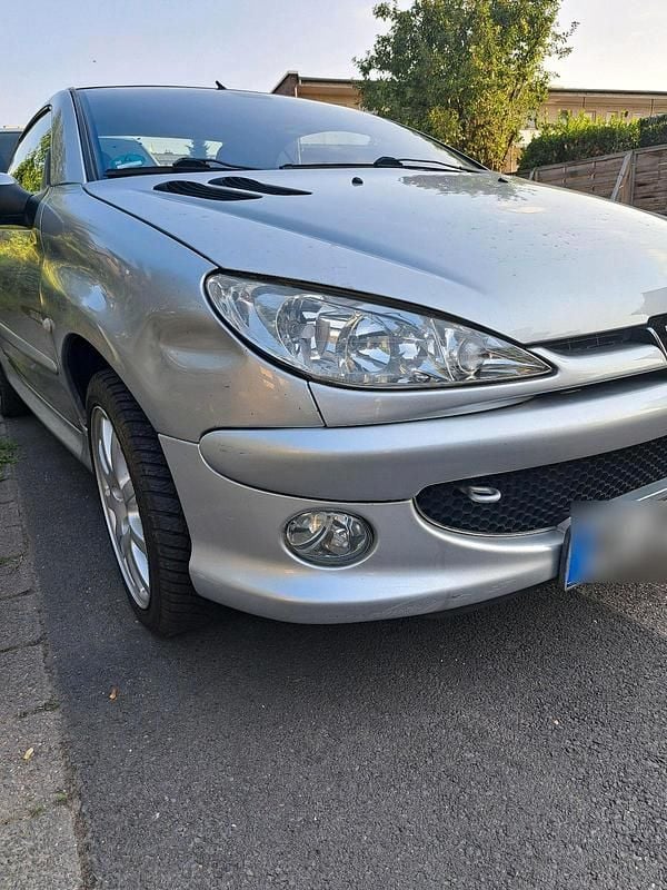 Grau Gebraucht 2005 Peugeot 206 CC Cabrio | 899 € (Superpreis) - Bild 1/4