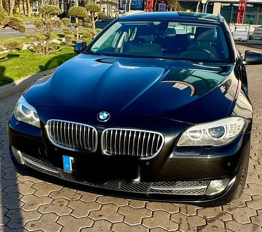 Usata BMW 525 204 CV (150 kW) 2011 Nero Berlina