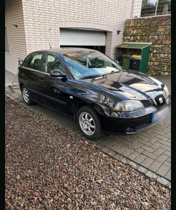 Gebraucht Seat Ibiza 75 PS (55 kW) 2005 Schwarz Kleinwagen