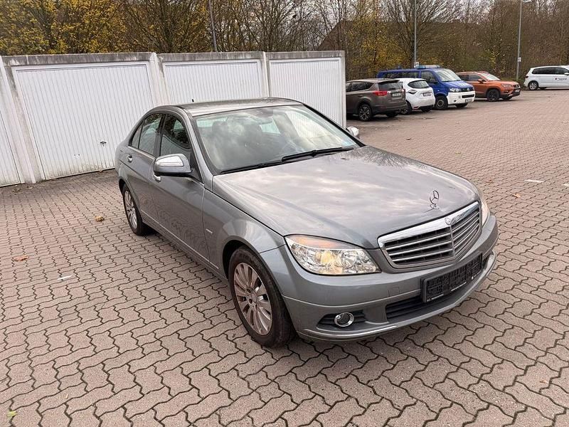 Silber Gebraucht 2007 Mercedes C180 Limousine | 3.480 € (Superpreis) - Bild 1/4