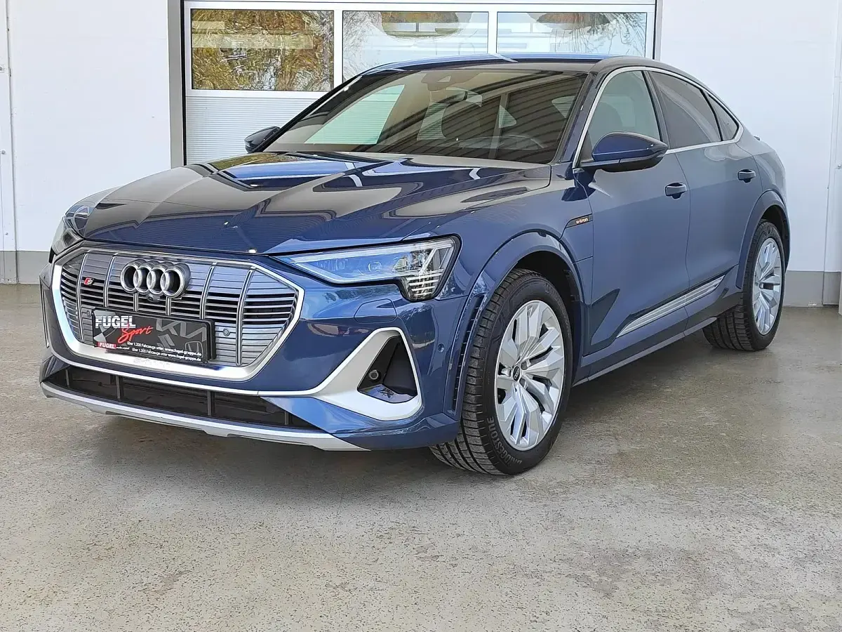 Gebraucht Audi e-tron Sportback Ambiente 230 kW (313 PS) 2022 Plasmablau metallic SUV