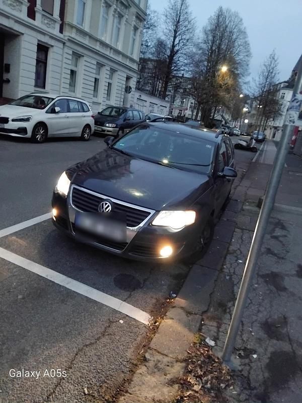 Gebraucht VW Passat 116 PS (85 kW) 2006 Blau Kombi