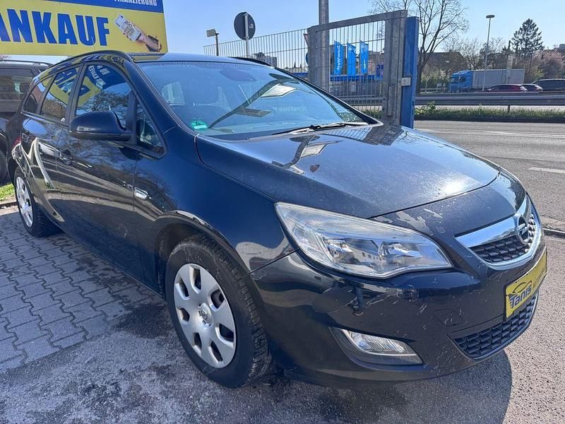 Gebraucht Opel Astra Edition 140 PS (102 kW) 2012 Schwarz Kombi