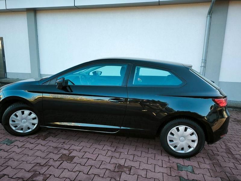 Schwarz Gebraucht 2015 Seat Leon SC Reference Kleinwagen | 7.900 € (Fairer Preis) - Bild 1/4