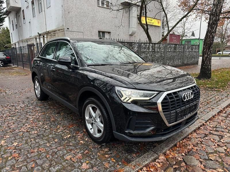 Second-hand Audi Q3 Basis 245 CP (180 kW) 2022 Negru SUV