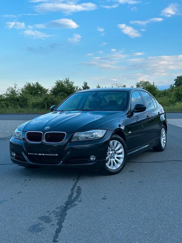 Schwarz Gebraucht 2009 BMW 325 Limousine | 8.999 € (Fairer Preis) - Bild 1/4