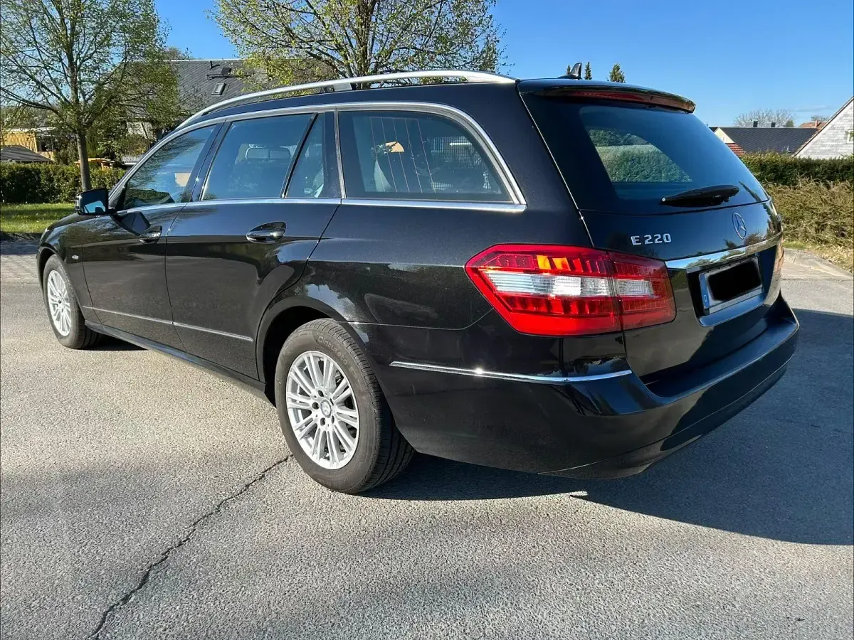Brugt Mercedes E220 Elegance 170 HK (125 kW) 2011 Sort Stationcar