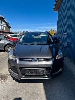 Używany Ford Kuga Titanium 150 KM (110 kW) 2016 Szary SUV