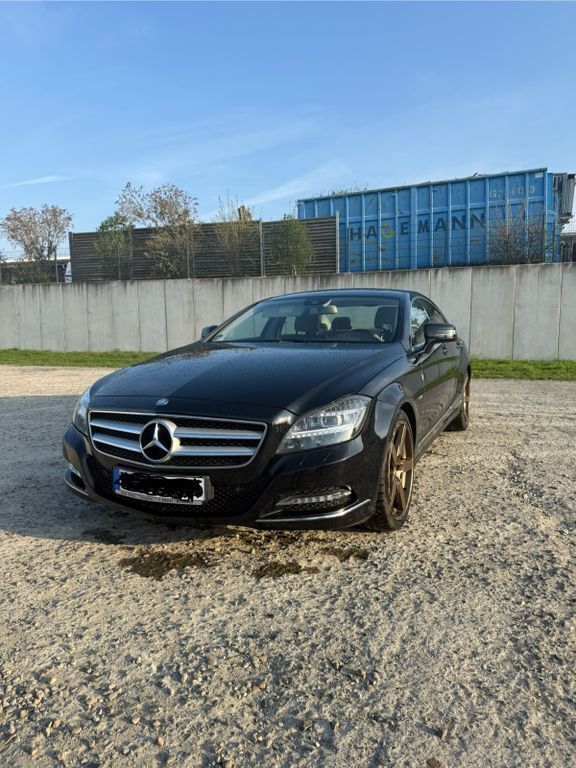 Schwarz Gebraucht 2011 Mercedes CLS350 Coupé | 17.950 € (Fairer Preis) - Bild 1/4