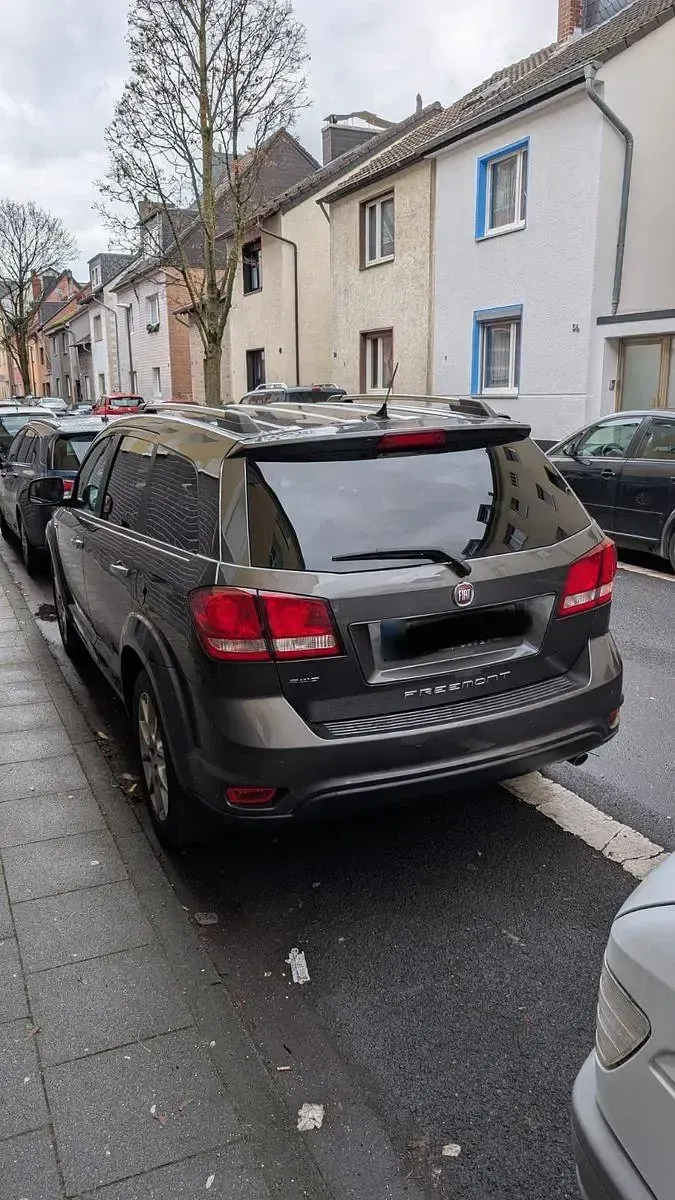 Gebraucht Fiat Freemont 170 PS (125 kW) 2014 Grau SUV