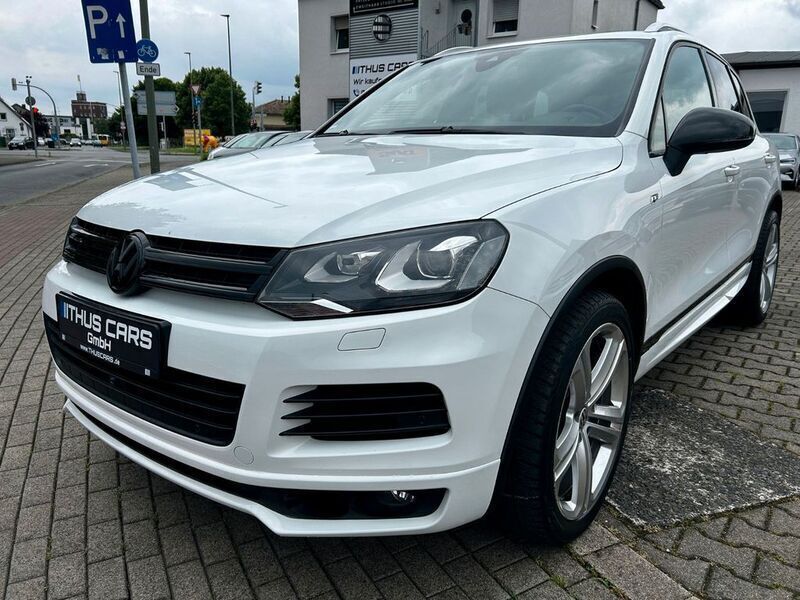 Weiß Gebraucht 2013 VW Touareg R-line SUV | 16.490 € (Etwas zu teuer) - Bild 1/4