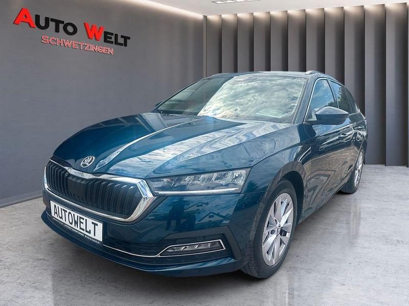 Blau Gebraucht 2021 Skoda Octavia Kombi | 23.990 € (Fairer Preis) - Bild 1/4