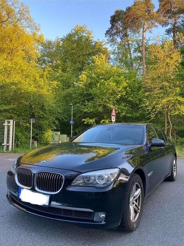 Gebraucht BMW 730 245 PS (180 kW) 2010 Schwarz Limousine
